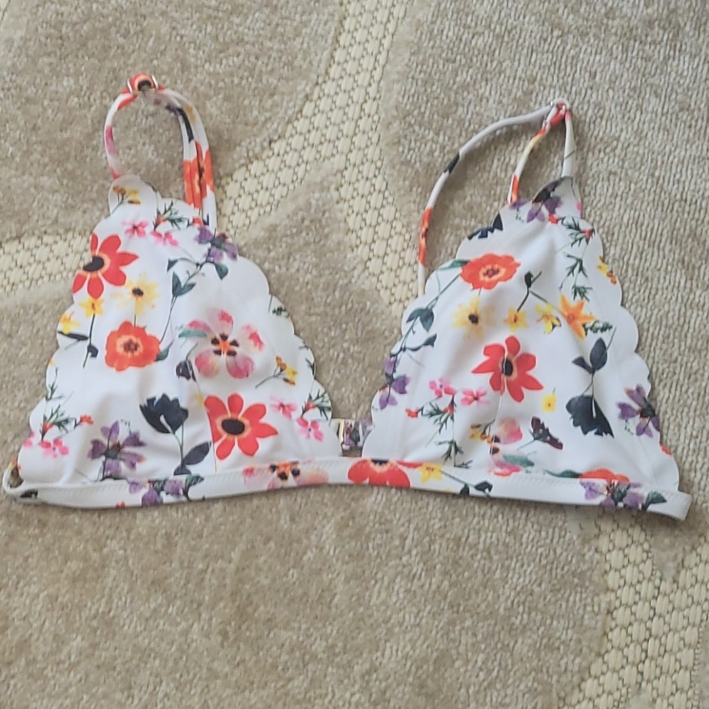 Floral bikini top